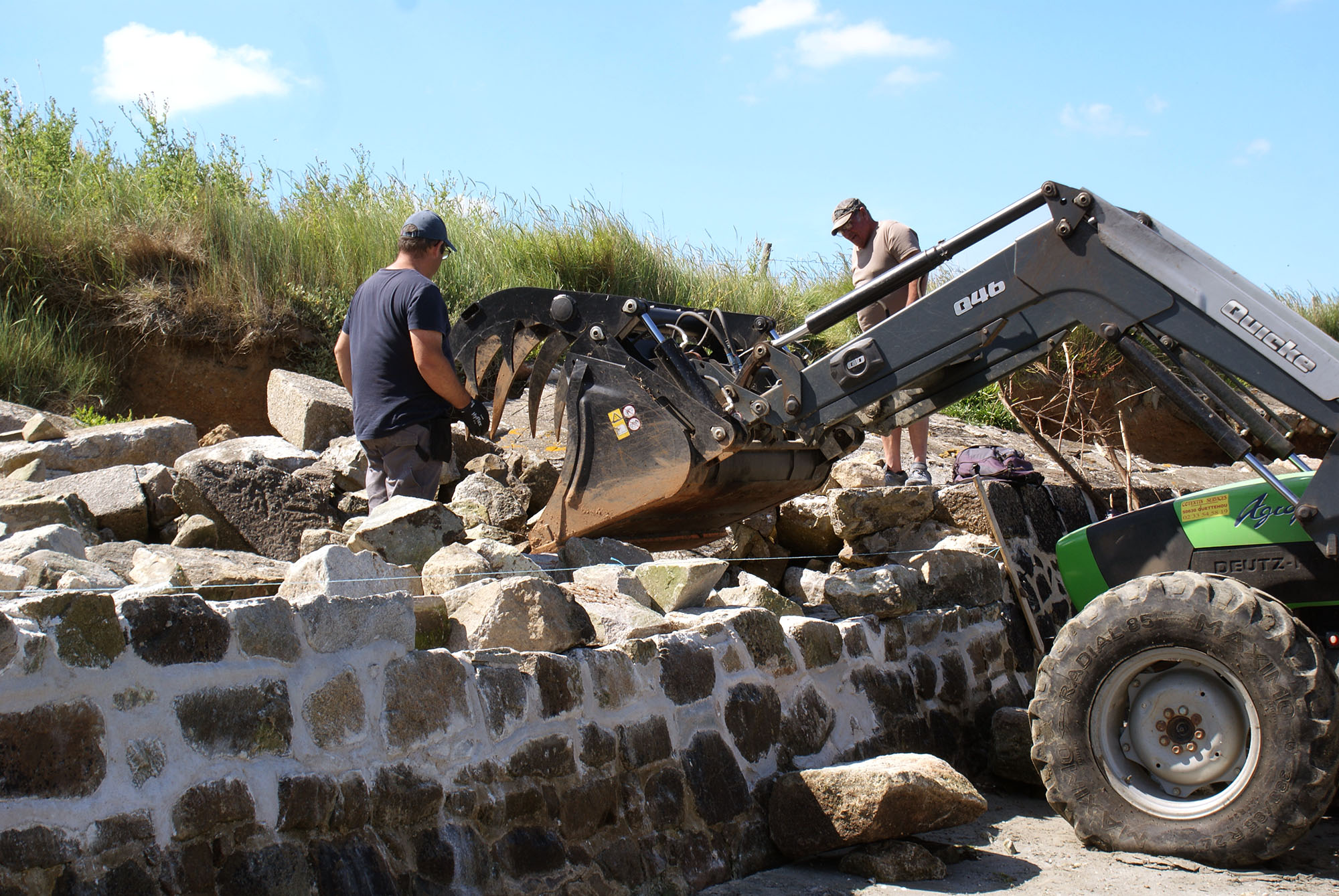 chantier redoute Morsalines avec tracteur